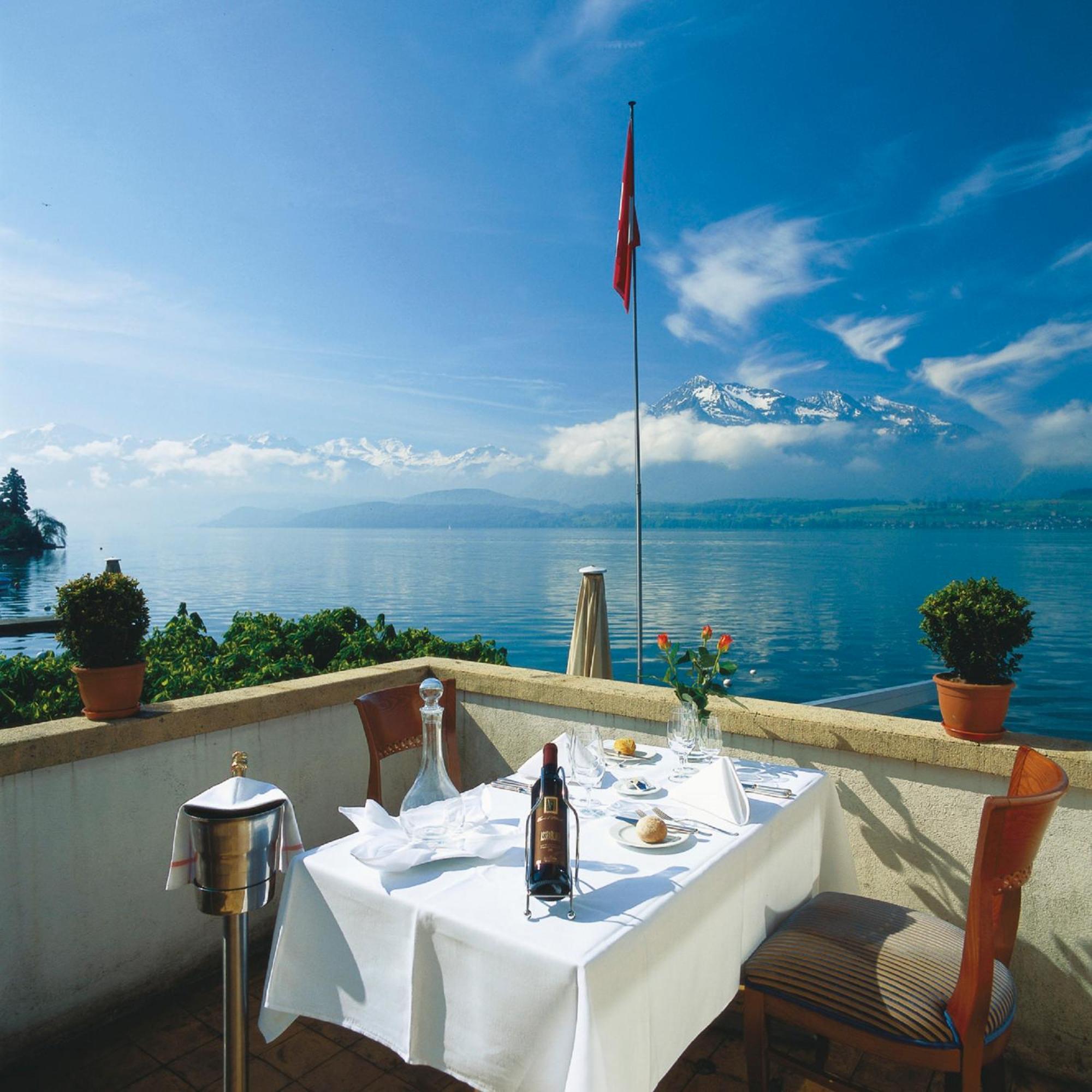 Hotel Restaurant Bellevue Au Lac Thun Exterior foto