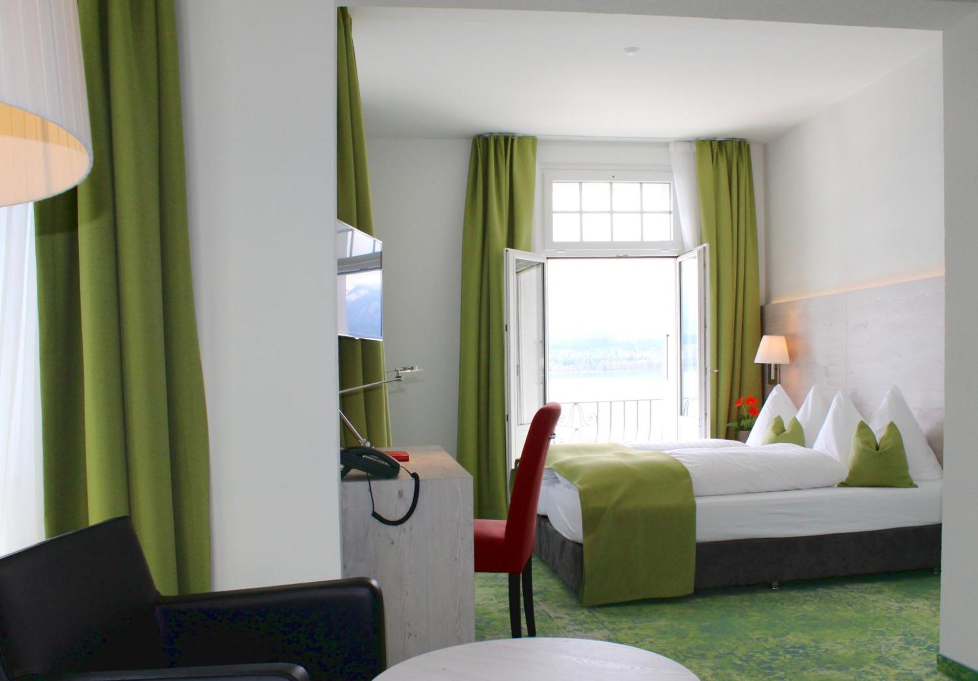 Hotel Restaurant Bellevue Au Lac Thun Quarto foto